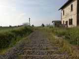 ex scalo ferroviario Calderoni in agro di Gravina in Puglia, da Sp 230.